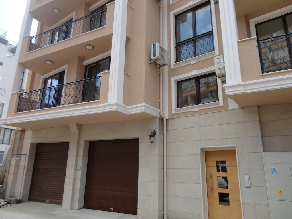 Holiday Apartments In Pomorie Buitenkant foto