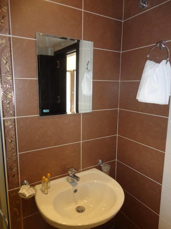 Holiday Apartments In Pomorie Buitenkant foto